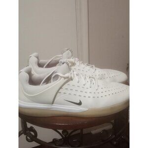 Nike SB Nyjah 3 Shoes Mens Size 13 White Black Summit Skateboarding DJ6130-100